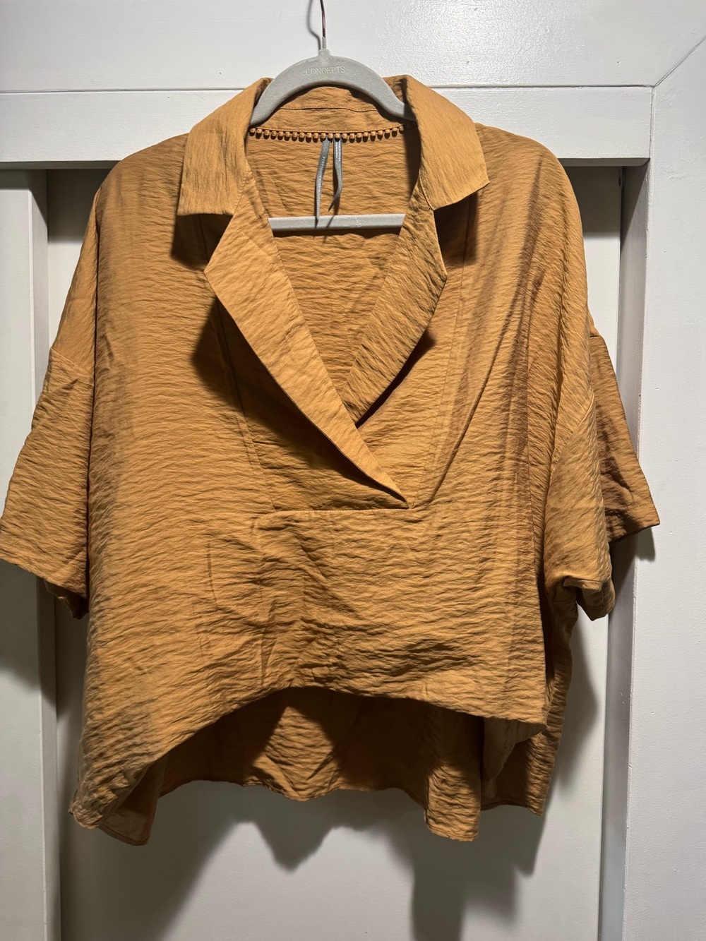 Anthropologie Bubble High Low Top